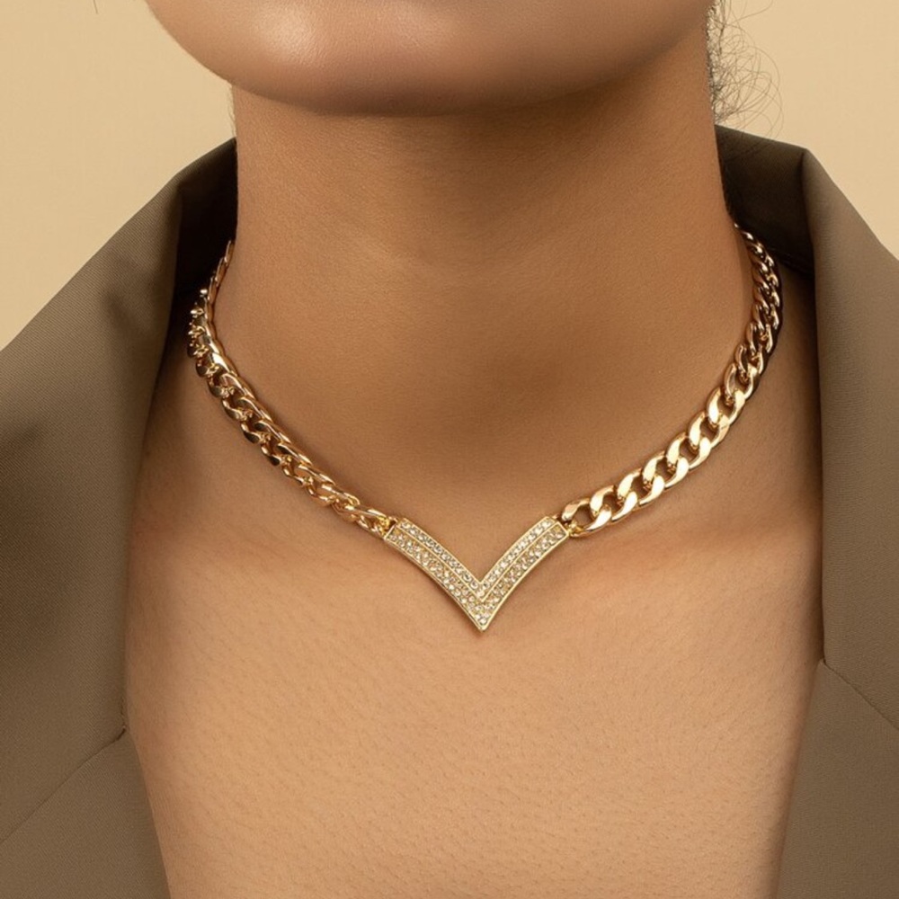 1pc Rhinestone Inlaid Letter Detail Chunky Chain Necklace